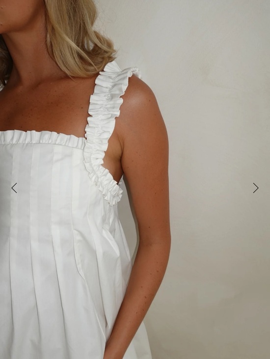 runaway scout Dresses & Skirts - Runaway Scout Lila White Ruffled Strap Sundress Size 10 US.